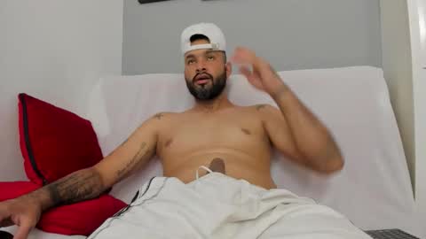 zane_cross online show from September 11, 7:24 pm