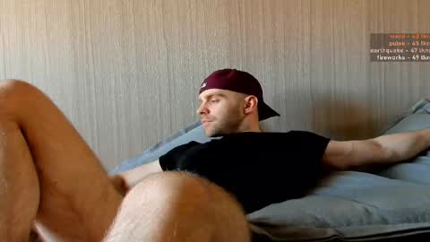 Zane online show from May 14, 1:31 pm