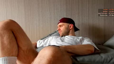 Zane online show from May 15, 1:41 pm