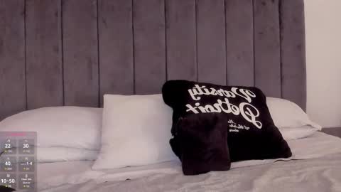 Hii im Zay.                 I save money for education. PVT Open. online show from December 3, 7:58 am