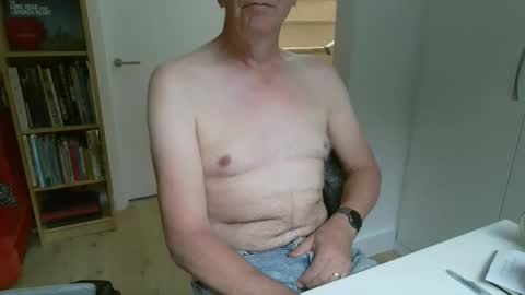 Snapshot of zeep16 chatting on September 17, 8:37 am zeep16 online show from September 17, 8:37 am