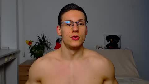 zeinmiracles online show from December 22, 8:50 pm