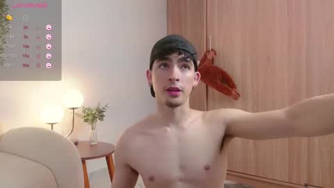 Zenn online show from March 9, 2:32 pm