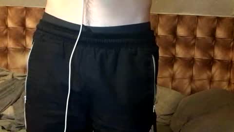 Snapshot of zervale chatting on December 3, 6:06 pm zervale online show from December 3, 6:06 pm