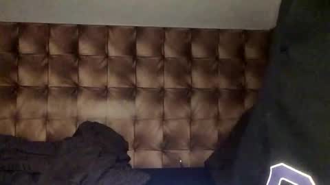 Snapshot of zervale chatting on September 8, 10:09 pm zervale online show from September 8, 10:09 pm