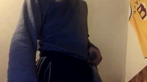 Snapshot of zervale chatting on December 13, 3:21 pm zervale online show from December 13, 3:21 pm