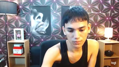 zavier skinny asian online show from February 26, 7:58 pm