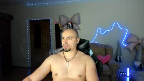 Ziesh online show from February 18, 7:33 pm