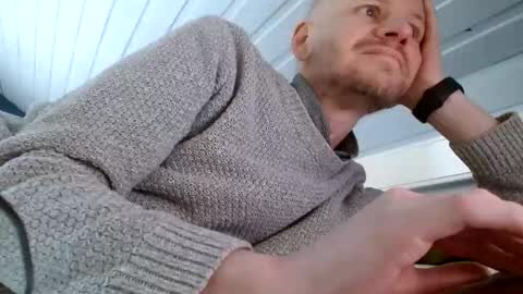 zolexthomas online show from December 12, 11:07 am