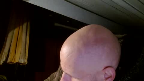 zolexthomas online show from January 6, 6:10 pm