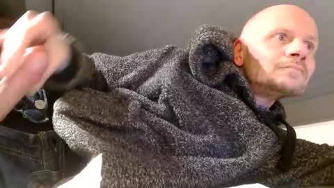 zolexthomas online show from March 7, 6:22 pm