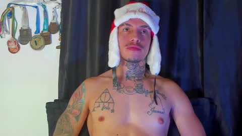 zyon garcia online show from December 12, 12:05 am