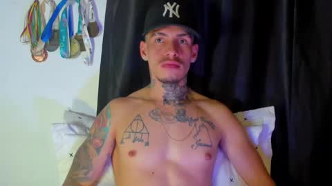 zyon garcia online show from January 20, 9:53 pm