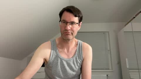 zzz123_cam online show from April 12, 9:27 pm