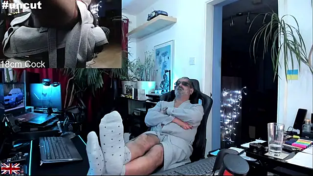 OnlineBossUK online show from November 7, 4:16 am