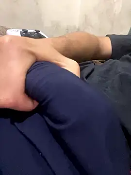 Snapshot of Magosupreme chatting on December 3, 1:50 am Magosupreme online show from December 3, 1:50 am