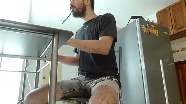 JohanyLatino online show from January 27, 3:50 pm