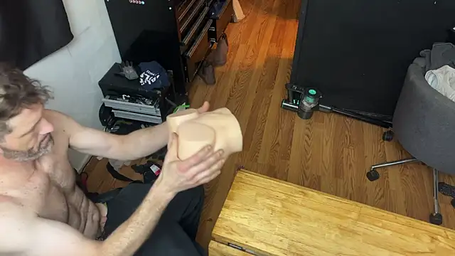 leanjamesdean online show from April 4, 2:52 am