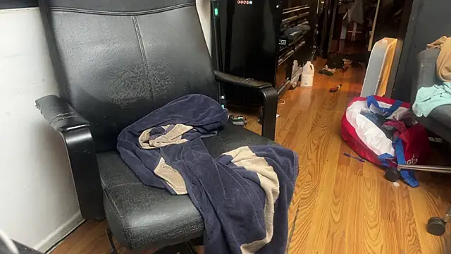 leanjamesdean online show from May 24, 4:29 am