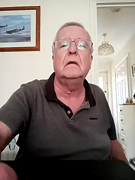 loveeatingcunts online show from February 4, 3:15 pm