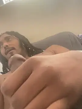 Snapshot of BD2LONG chatting on February 23, 2:32 pm BD2LONG online show from February 23, 2:32 pm