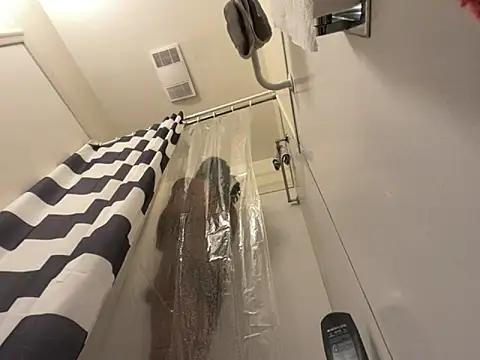 Snapshot of BD2LONG chatting on October 22, 11:30 pm BD2LONG online show from October 22, 11:30 pm