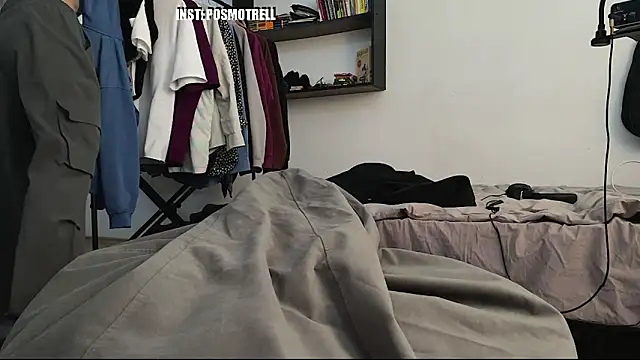 ETHAN MOORE online show from April 9, 9:26 am