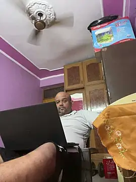 Dick 6inches online show from July 4, 7:33 am