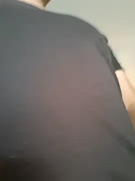 Snapshot of hungpenis210 chatting on October 23, 4:32 pm hungpenis210 online show from October 23, 4:32 pm