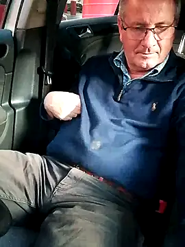 stiffandlubedxh online show from September 19, 7:42 am