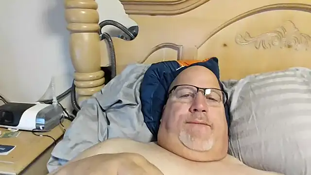 Bigbear0563 online show from April 16, 3:45 pm