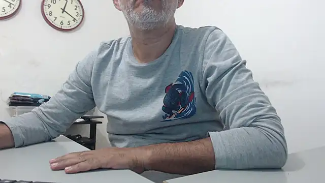 cenizo10124 online show from December 19, 5:18 pm