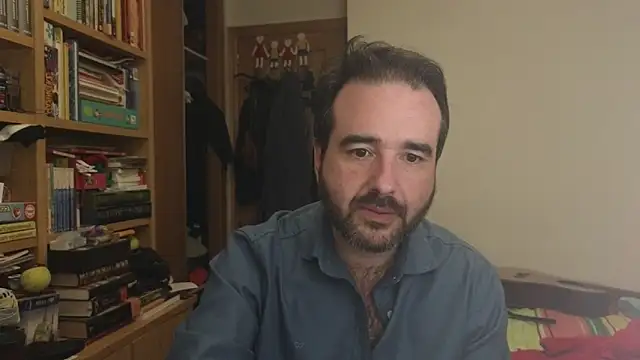 curiosillo83 online show from December 17, 8:15 pm