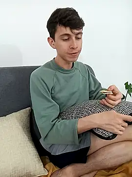 Snapshot of Norehg chatting on March 3, 4:34 am Norehg online show from March 3, 4:34 am