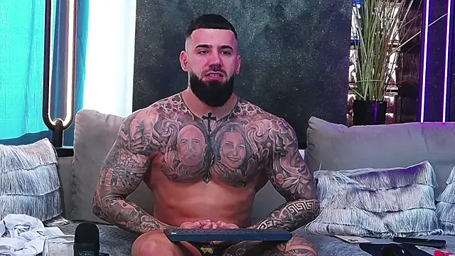 masterkingofmusclee online show from February 20, 9:11 am