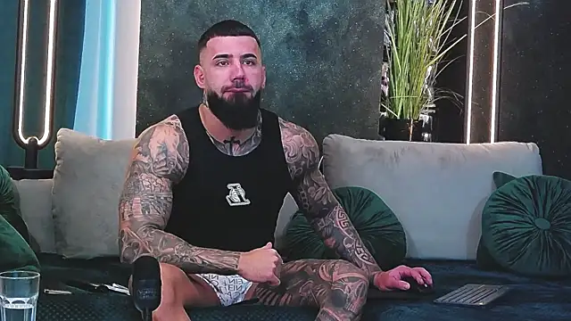 masterkingofmusclee online show from January 13, 6:16 am