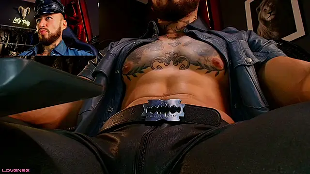 billyMayer  online show from November 20, 7:12 pm