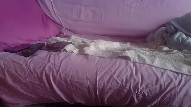 petitpeps84 online show from September 16, 1:34 pm