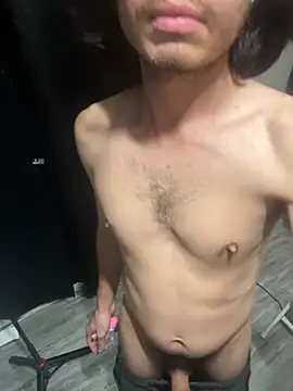 demonslayerr999 online show from February 6, 4:42 am