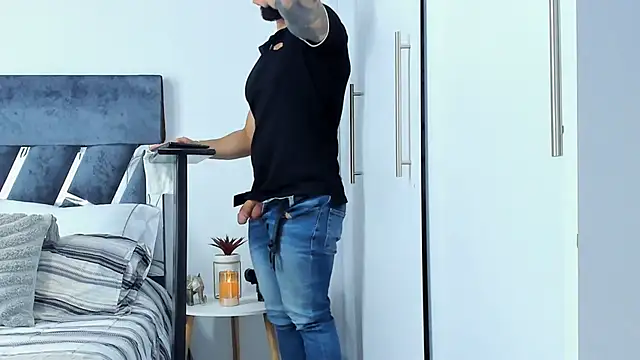 Zack Froone online show from November 26, 5:38 pm