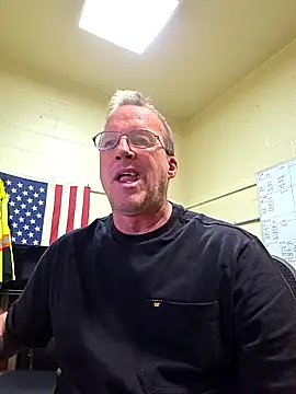 Snapshot of Cockrub1 chatting on October 27, 3:58 pm Cockrub1 online show from October 27, 3:58 pm