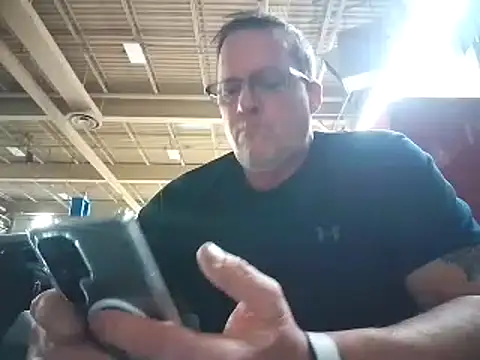 Snapshot of Cockrub1 chatting on February 14, 9:10 pm Cockrub1 online show from February 14, 9:10 pm