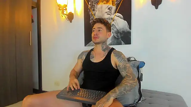 ChrisMiller69 online show from December 19, 12:13 am