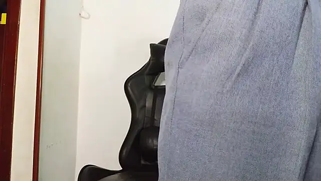 HomeAloneK online show from January 8, 7:52 pm