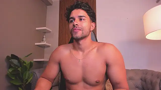 liam collins21 online show from April 16, 11:54 am