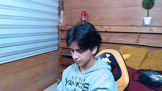 alex 477 online show from January 10, 11:58 am