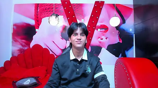 alex 477 online show from October 28, 11:45 am