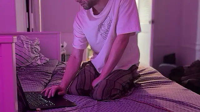 Snapshot of CupidZass chatting on October 12, 12:37 am CupidZass online show from October 12, 12:37 am