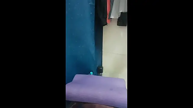 JJjing online show from November 22, 7:35 pm