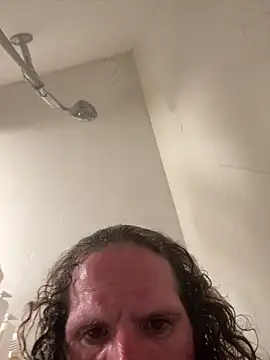 Crackkers online show from November 21, 6:01 am